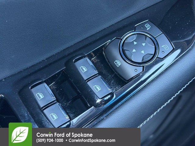 Used 2020 Ford Edge ST w/ Cold Weather Package AWD/4WD image 23
