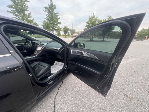 Used 2020 Lincoln MKZ FWD image 10