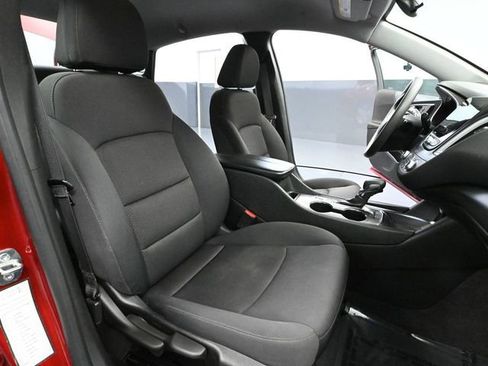 Used 2024 Chevrolet Malibu LT image 44