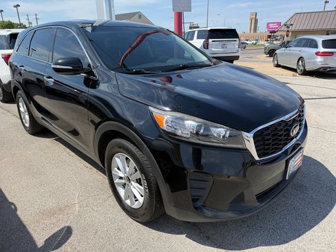 Used 2020 Kia Sorento FWD V6 image 15