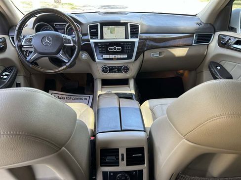 Used 2015 Mercedes-Benz GL 450 4MATIC image 29