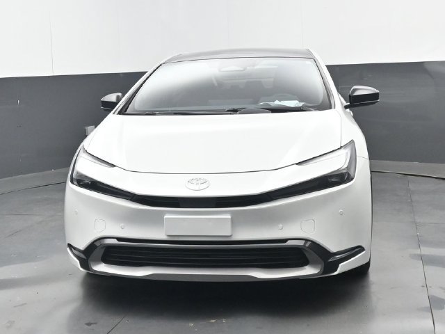 Used 2024 Toyota Prius Limited w/ Limited Premium Package FWD image 19