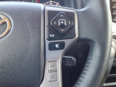 Used 2024 Toyota 4Runner SR5 image 25