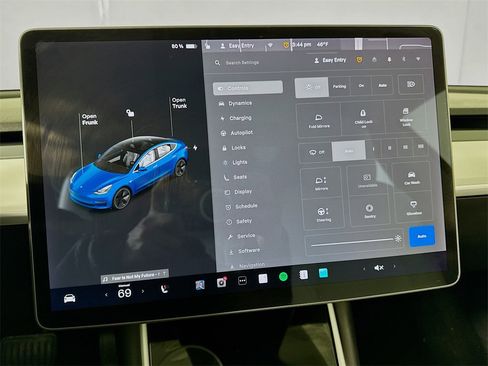Used 2019 Tesla Model 3 Standard Range image 15