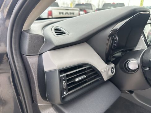 Used 2023 Subaru Outback Premium AWD/4WD image 53