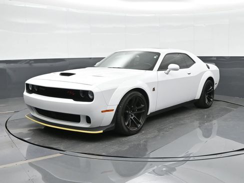 Used 2023 Dodge Challenger R/T Scat Pack image 1