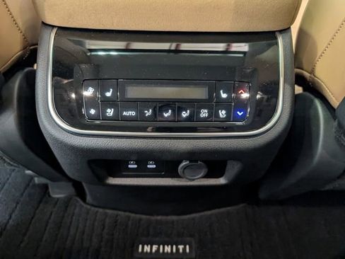 Used 2025 INFINITI QX80 Sensory AWD/4WD image 12