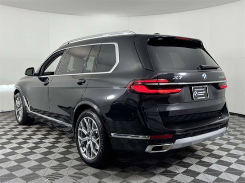 Used 2025 BMW X7 xDrive40i w/ Parking Assistance Package image 8