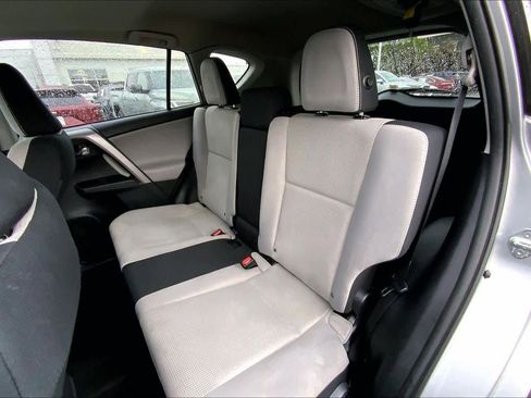 Used 2016 Toyota RAV4 XLE FWD image 20