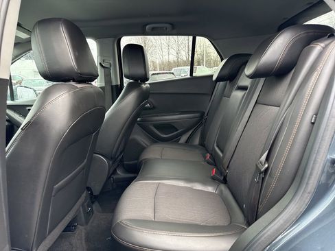 Used 2021 Chevrolet Trax LT image 10