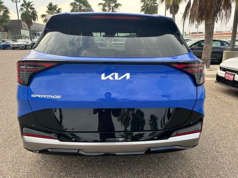 New 2026 Kia Sportage SX FWD image 6