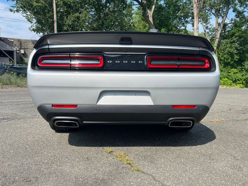 Used 2022 Dodge Challenger R/T Scat Pack w/ T/A Package image 18