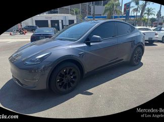 Used 2022 Tesla Model Y Long Range AWD/4WD video 1