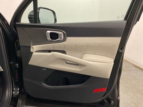 Used 2023 Kia Sorento SX Prestige image 24