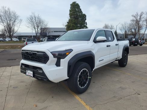 New 2026 Toyota Tacoma TRD Off-Road w/ TRD Off Road Premium Package AWD/4WD image 4
