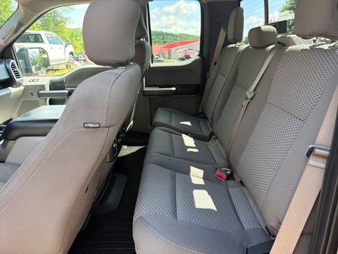 Used 2017 Ford F150 XLT w/ Equipment Group 302A Luxury AWD/4WD image 26
