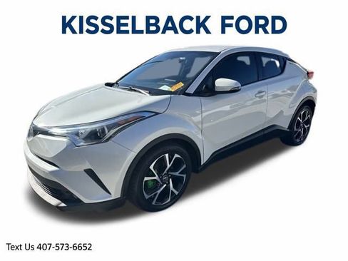 Used 2018 Toyota C-HR XLE image 7