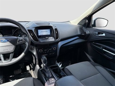 Used 2019 Ford Escape SE image 22