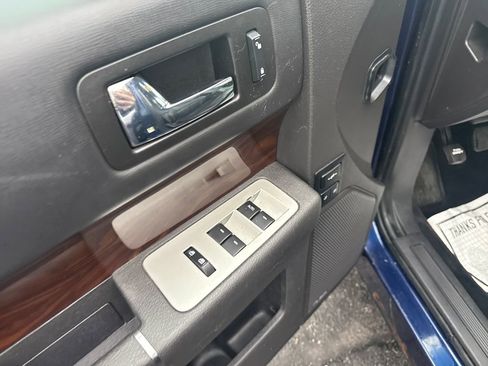Used 2011 Ford Flex SEL w/ Rapid Spec Order Code image 31