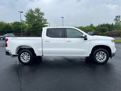 Used 2023 Chevrolet Silverado 1500 LT AWD/4WD image 5
