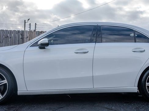 Used 2019 Mercedes-Benz A 220 4MATIC w/ Premium Package image 2