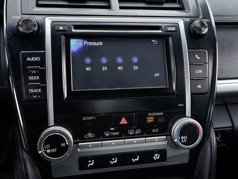 Used 2012 Toyota Camry SE FWD image 24