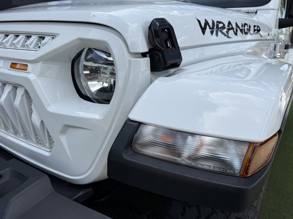 Used 2021 Jeep Wrangler Unlimited Sahara w/ Uconnect 4C Nav & Sound Group AWD/4WD image 10