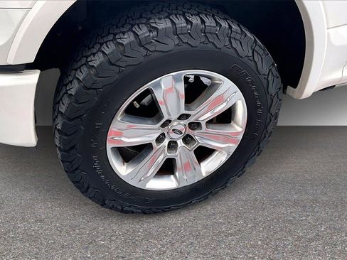 Used 2016 Ford F150 Platinum w/ Equipment Group 701A Luxury image 30