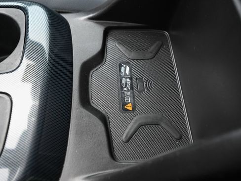 Used 2021 Chevrolet Colorado Z71 AWD/4WD image 34