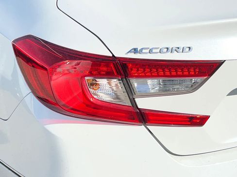 Used 2019 Honda Accord EX image 14