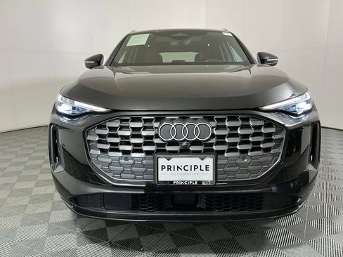 Used 2025 Audi Q5 Premium Plus w/ Premium Plus AWD/4WD image 3
