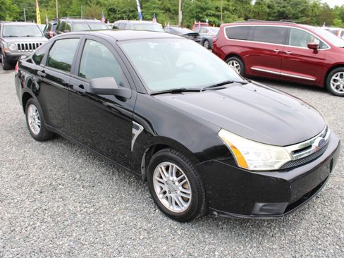 Used 2008 Ford Focus SE FWD image 4