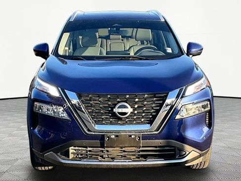 Used 2023 Nissan Rogue SL w/ SL Premium Package image 2