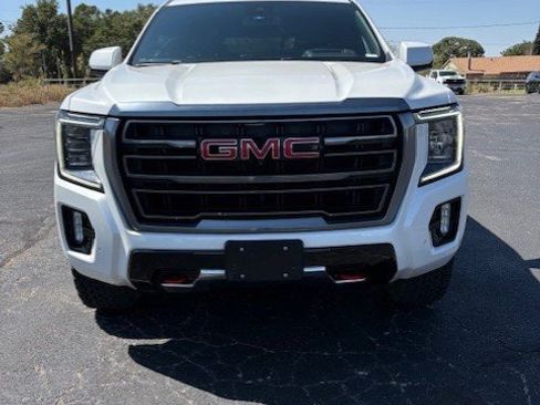 Used 2023 GMC Yukon AT4 w/ Technology Package image 1