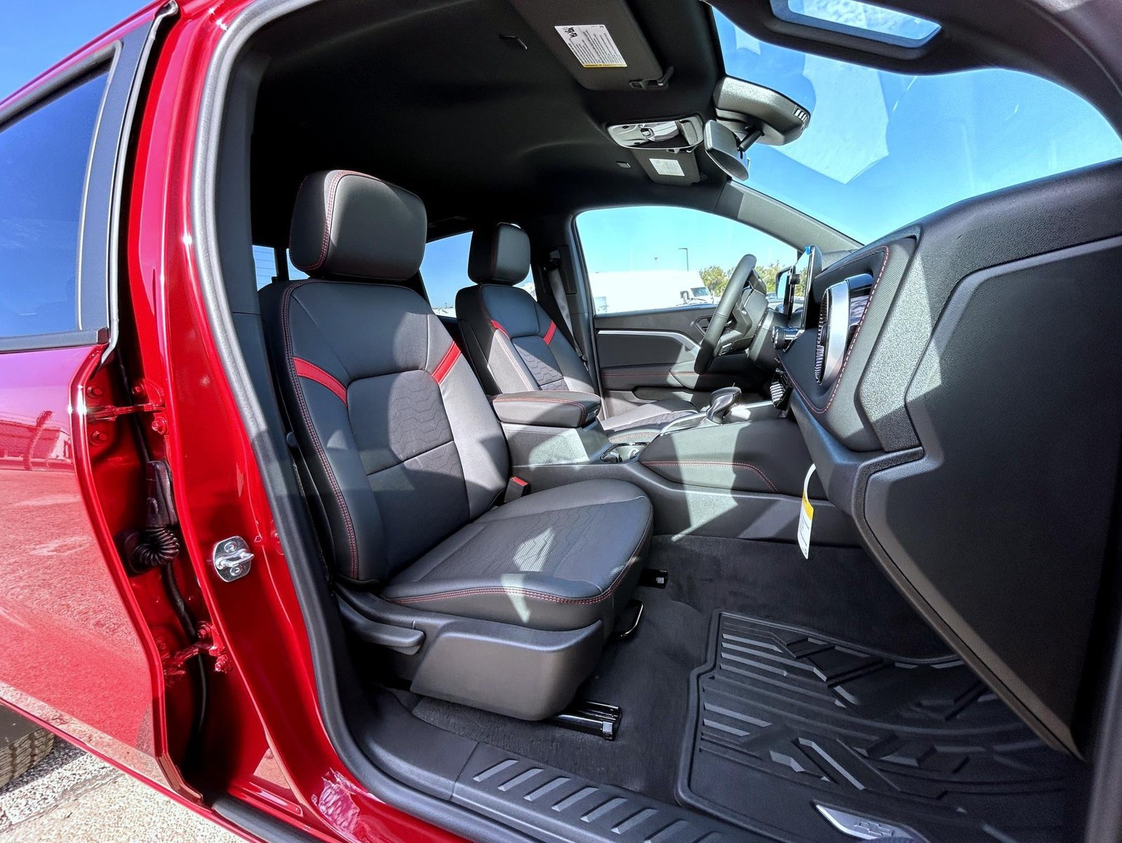 New 2026 Chevrolet Colorado Z71 w/ Technology Package AWD/4WD image 15