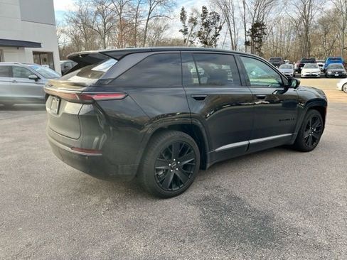 Used 2024 Jeep Wagoneer Launch Edition image 6