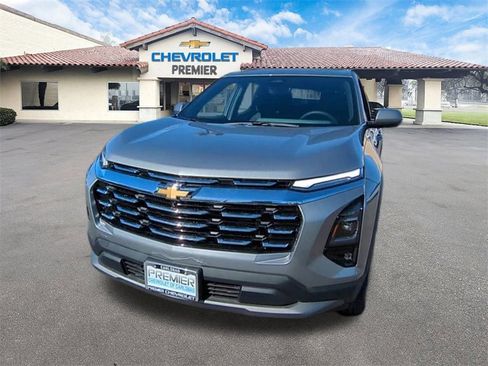 New 2025 Chevrolet Equinox LT w/ Safety and Technology Package image 3