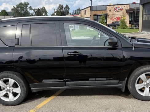 Used 2014 Jeep Compass Sport w/ Power Value Group FWD image 5