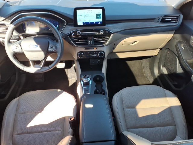 Used 2020 Ford Escape Titanium AWD/4WD image 7
