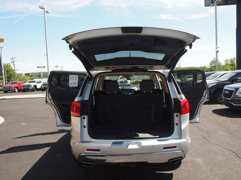 Used 2019 GMC Acadia Denali AWD/4WD image 5