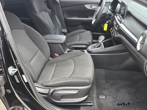 Certified 2023 Kia Forte LX FWD image 17