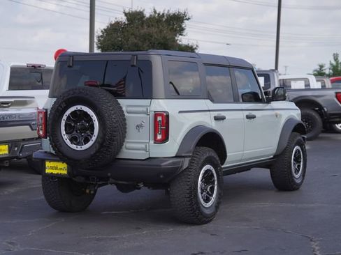 Used 2024 Ford Bronco Badlands image 6