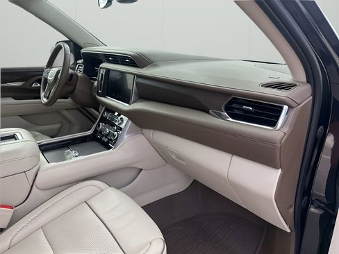 Certified 2023 GMC Yukon XL Denali image 14
