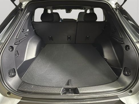 Used 2026 Chevrolet Equinox EV LT image 28