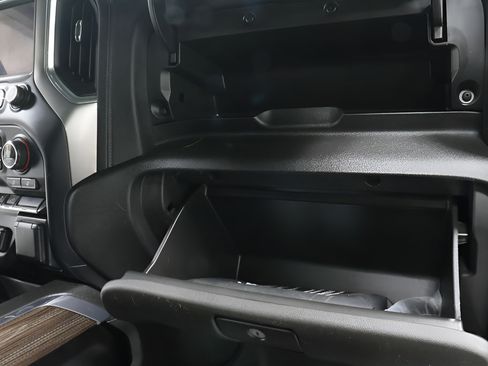 Used 2021 Chevrolet Silverado 1500 LT Trail Boss w/ Convenience Package II AWD/4WD image 31