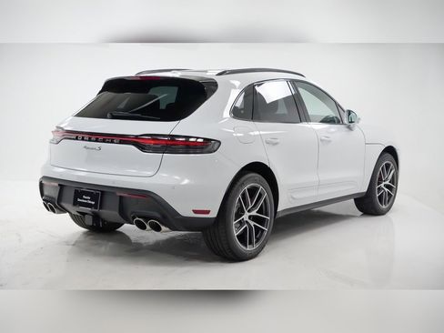 New 2025 Porsche Macan S image 9