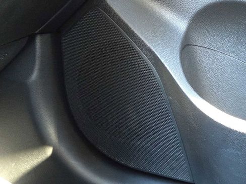 Used 2017 Chevrolet Sonic LT image 30