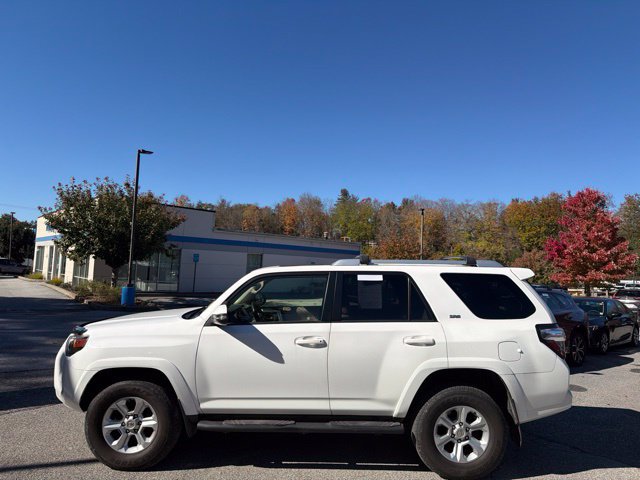 Used 2018 Toyota 4Runner SR5 Premium AWD/4WD image 3