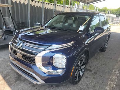 Used 2025 Mitsubishi Outlander SE
