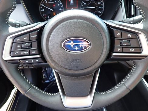 Used 2025 Subaru Outback Premium AWD/4WD image 16